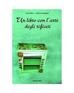 Un libro con l'arte degli rifiuti
